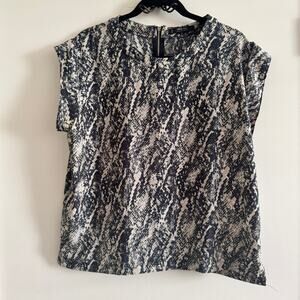 MNG Basics Blue Cream Snake Print Blouse Back Zip Cap Sleeve Women's Sz L